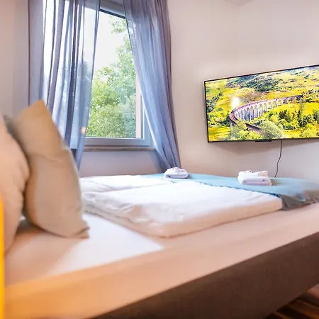 Greentreehomes - Zentral - Parkmoeglichkeiten - Familienfreundlich Apartman Coburg