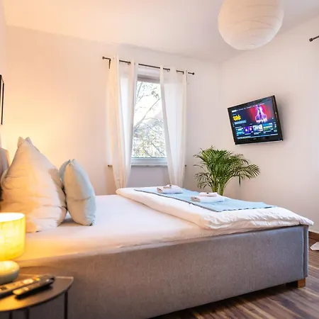Greentreehomes - Zentral - Parkmoeglichkeiten - Familienfreundlich * Coburg